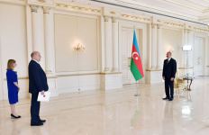 President Ilham Aliyev receives credentials of incoming Belgian ambassador (PHOTO)