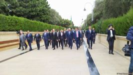 Economy, trade ministers from Turkic Council states visit Martyrs' Alley in Baku (PHOTO)