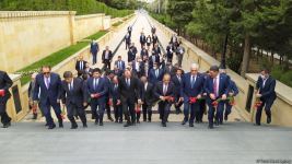 Economy, trade ministers from Turkic Council states visit Martyrs' Alley in Baku (PHOTO)