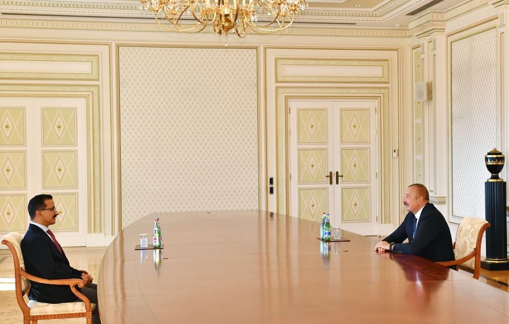 President Ilham Aliyev received Group Chairman and CEO of DP World