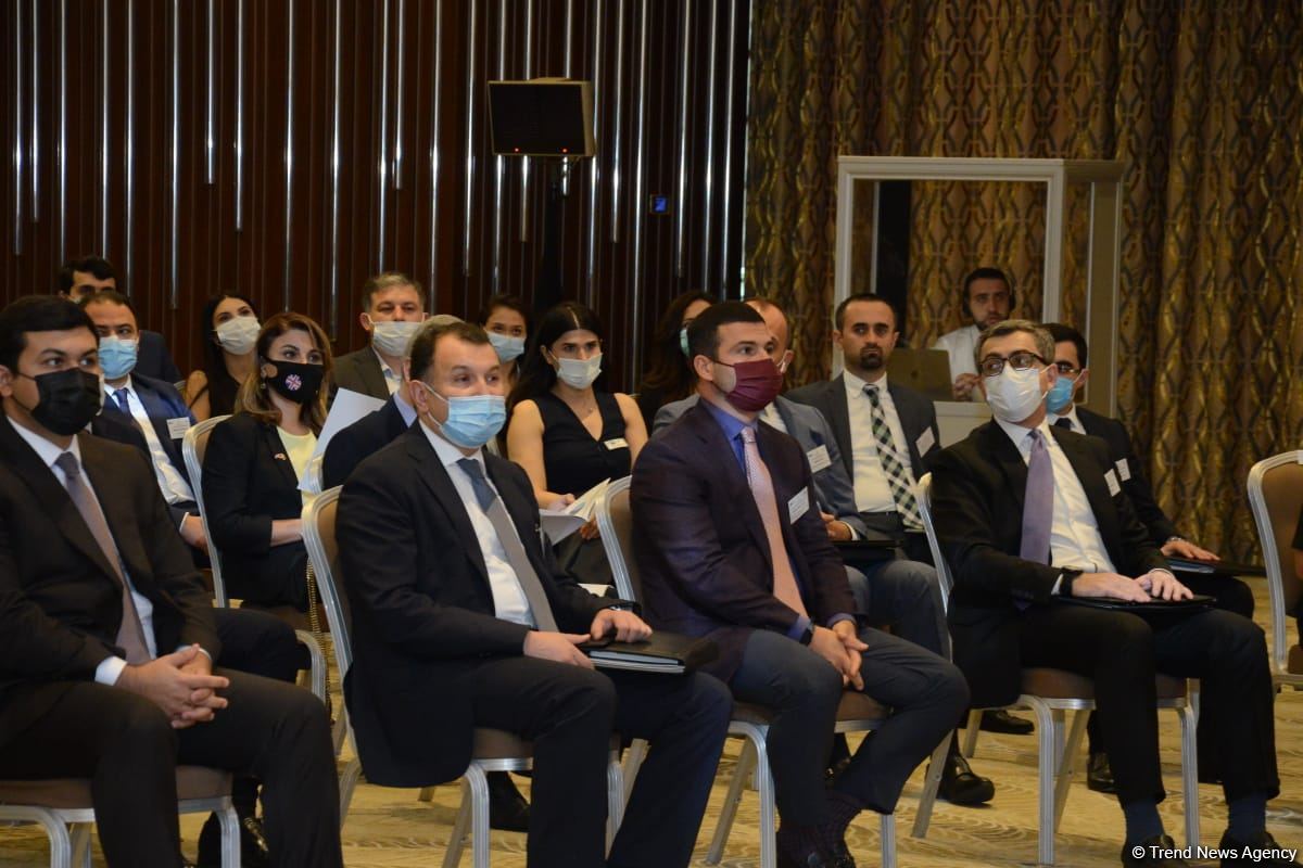Azerbaijan's Minister of Economy talks recent business support applications (PHOTO)