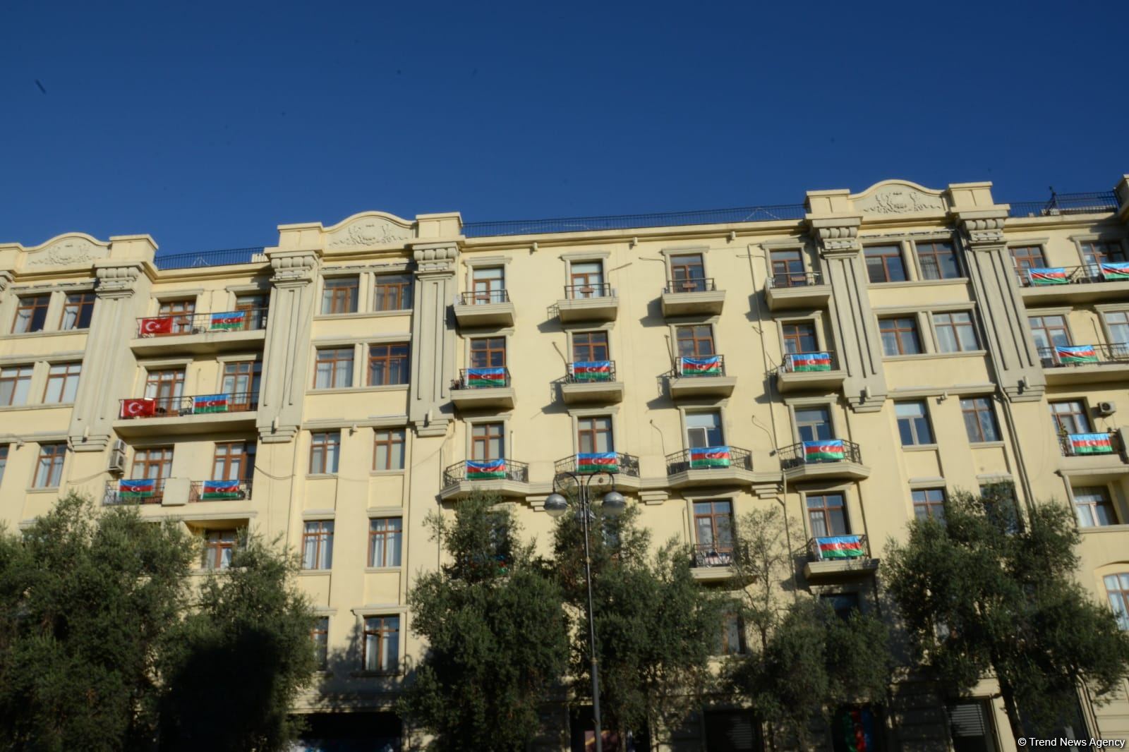Streets of Baku decorated with Azerbaijani flags on Remembrance Day (PHOTO)