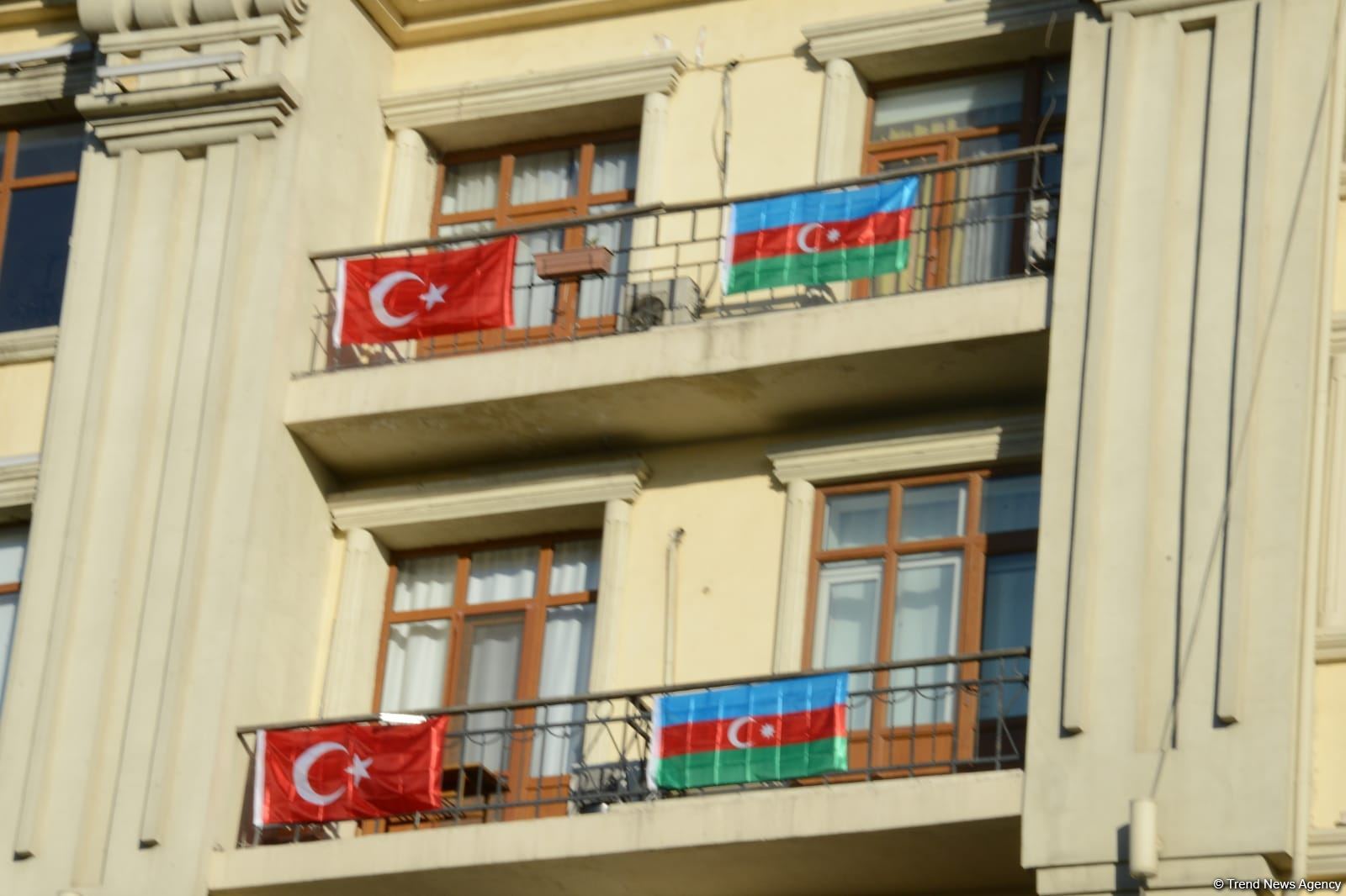 Streets of Baku decorated with Azerbaijani flags on Remembrance Day (PHOTO)