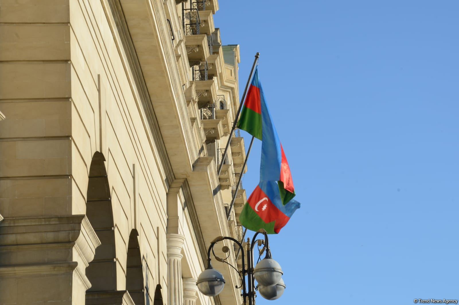 Streets of Baku decorated with Azerbaijani flags on Remembrance Day (PHOTO)