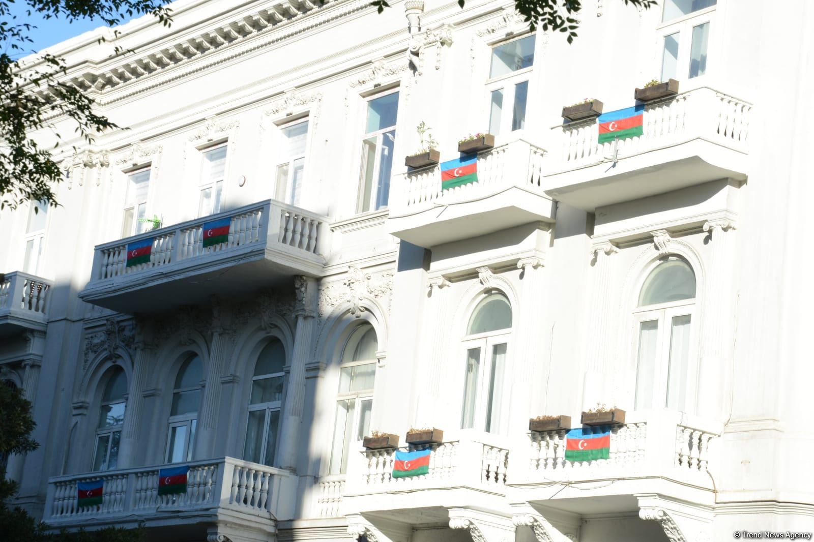 Streets of Baku decorated with Azerbaijani flags on Remembrance Day (PHOTO)