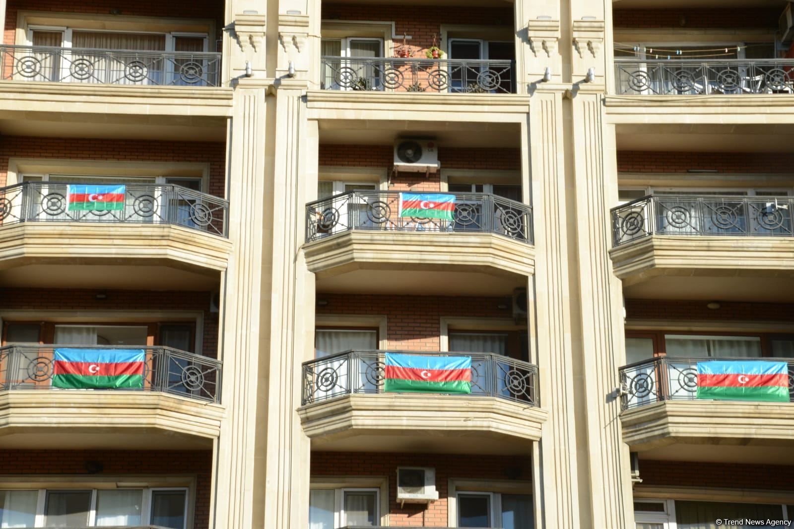Streets of Baku decorated with Azerbaijani flags on Remembrance Day (PHOTO)