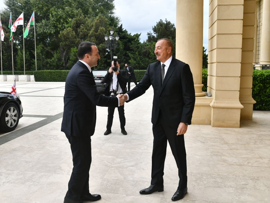 Azerbaijani president meets with Georgian PM (PHOTO/VIDEO)
