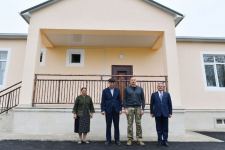President Ilham Aliyev's sincere conversation with resident of Tartar city (PHOTO)