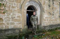 President Ilham Aliyev raises Azerbaijani flag in Talish village of Tartar district (PHOTO)