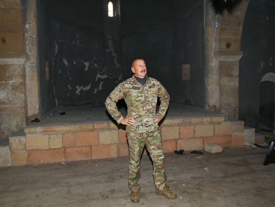 President Ilham Aliyev raises Azerbaijani flag in Talish village of Tartar district (PHOTO)