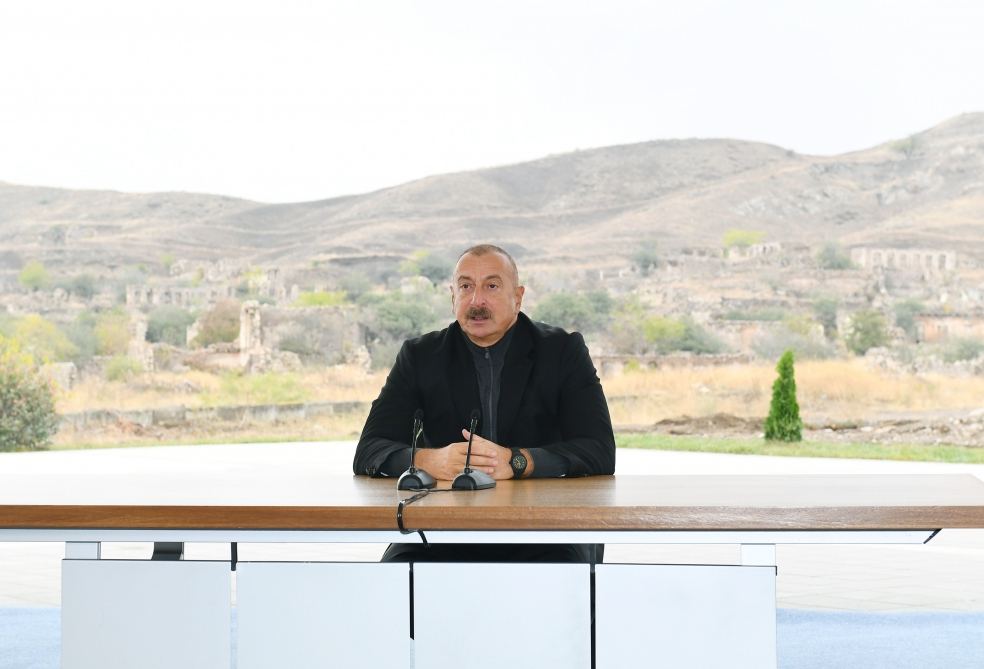President Ilham Aliyev meets with members of Jabrayil general public, lays foundation of Memorial Complex and restoration of city (PHOTO)