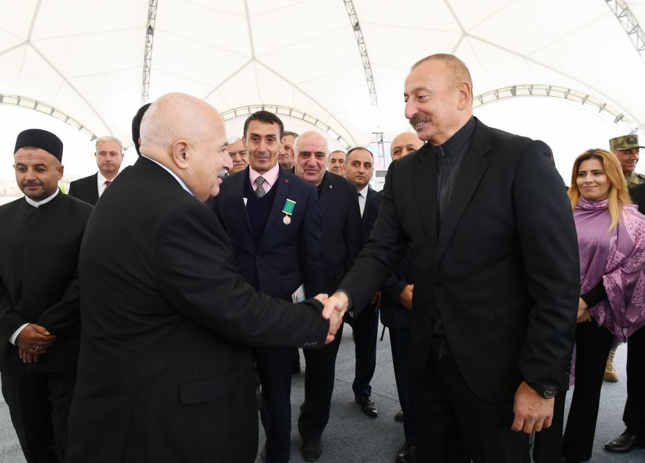 President Ilham Aliyev meets with members of Jabrayil general public, lays foundation of Memorial Complex and restoration of city (PHOTO)