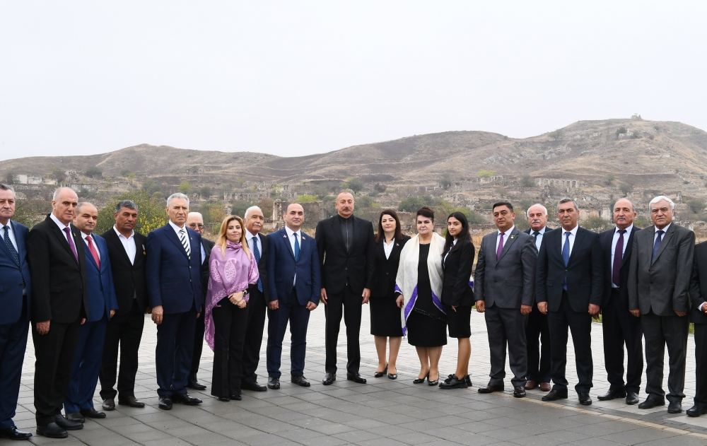 President Ilham Aliyev meets with members of Jabrayil general public, lays foundation of Memorial Complex and restoration of city (PHOTO)