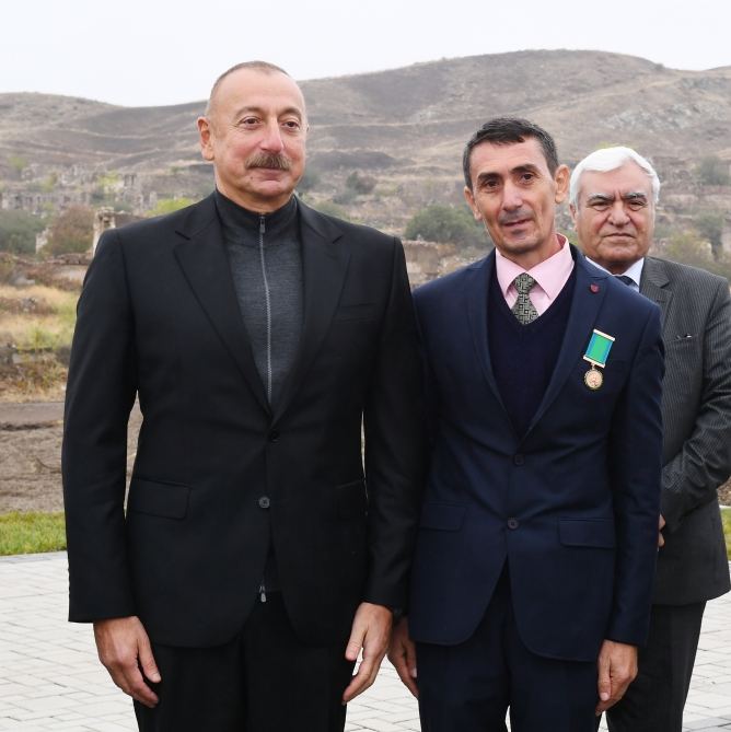 President Ilham Aliyev meets with members of Jabrayil general public, lays foundation of Memorial Complex and restoration of city (PHOTO)