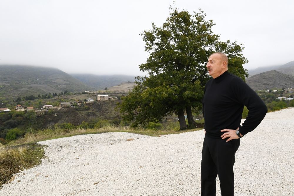 President Ilham Aliyev lays foundation for new mosque in Hadrut settlement (PHOTO/VIDEO)
