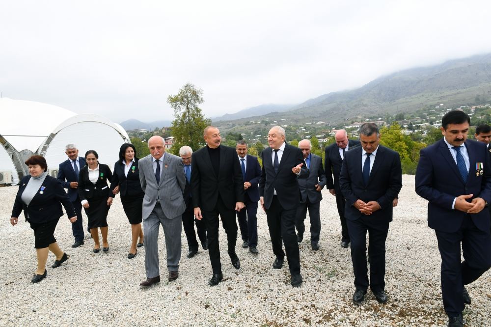 President Ilham Aliyev meets with public representatives of Khojavand district (PHOTO/VIDEO)