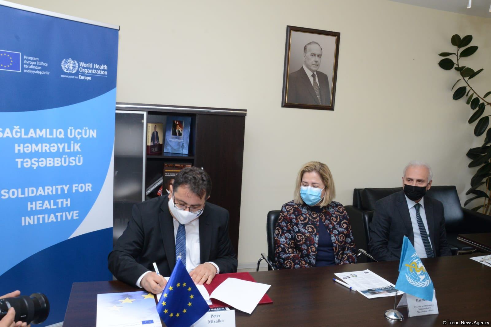 EU, WHO donate new aid to Azerbaijan's Health Ministry to fight COVID-19 (PHOTO)