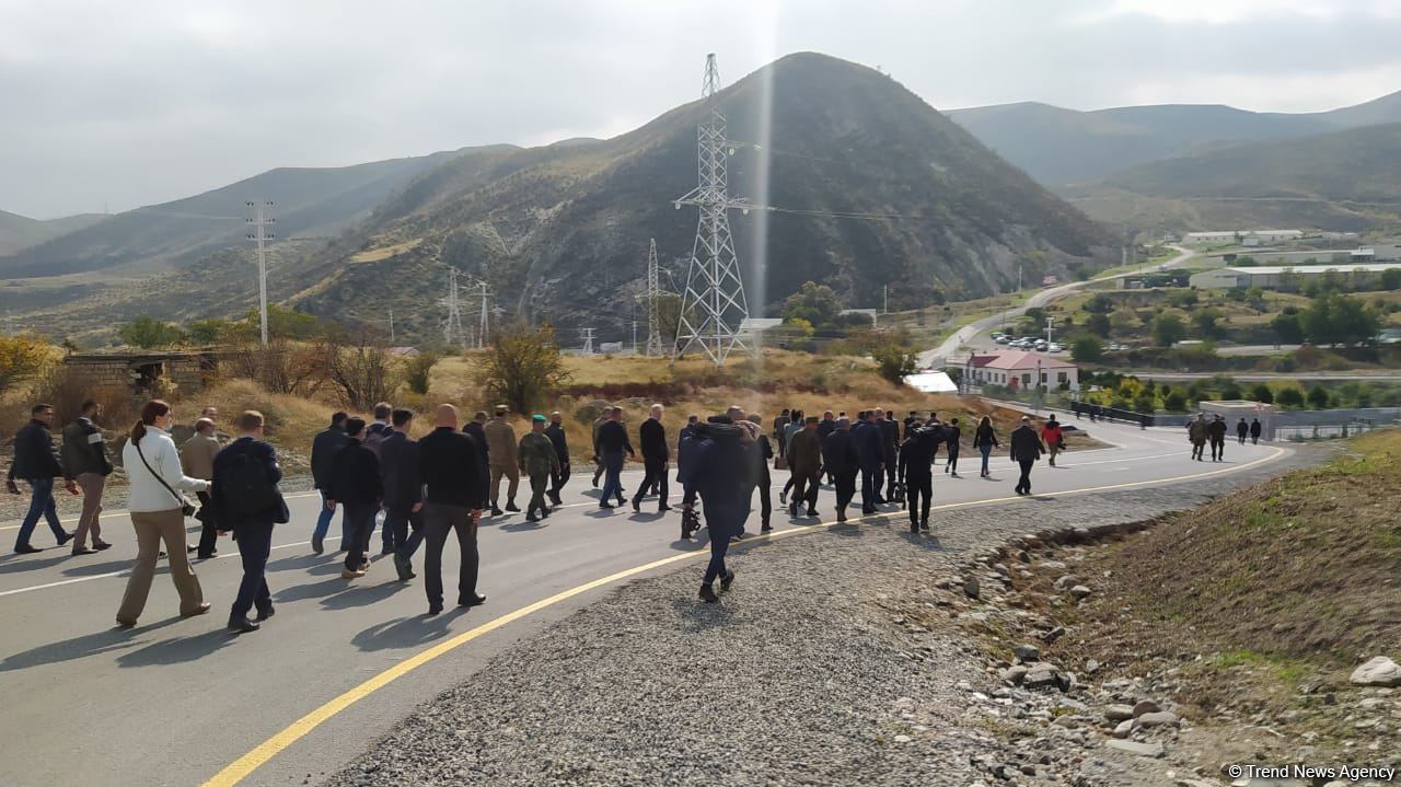 Representatives of diplomatic corps view restoration work in liberated territories of Azerbaijan (PHOTO)