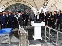 President Ilham Aliyev and First Lady Mehriban Aliyeva meet with members of general public of Fuzuli, lay foundation stone for Memorial Complex and for restoration of city (PHOTO)