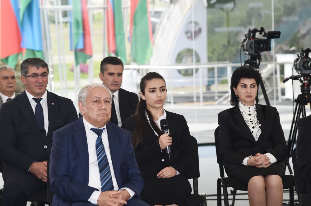 President Ilham Aliyev and First Lady Mehriban Aliyeva meet with members of general public of Fuzuli, lay foundation stone for Memorial Complex and for restoration of city (PHOTO)