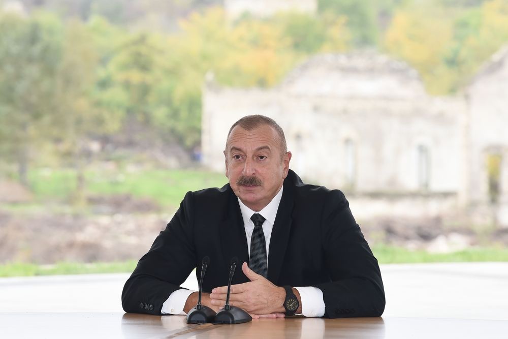 President Ilham Aliyev and First Lady Mehriban Aliyeva meet with members of general public of Fuzuli, lay foundation stone for Memorial Complex and for restoration of city (PHOTO)