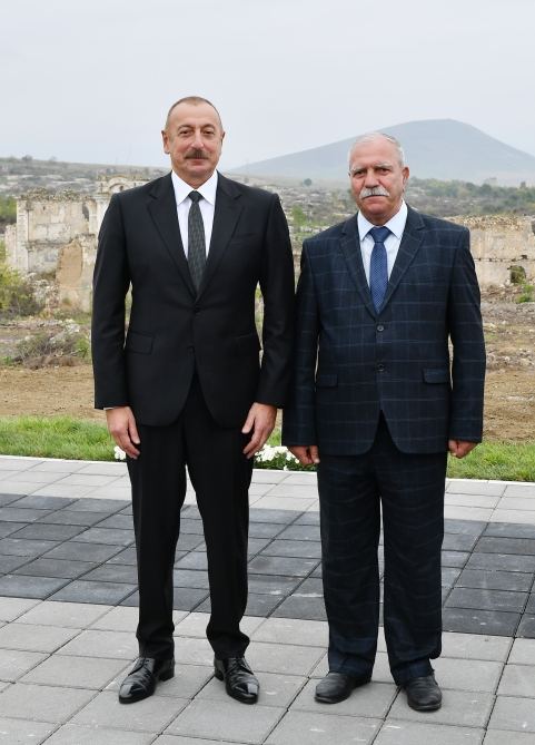 President Ilham Aliyev and First Lady Mehriban Aliyeva meet with members of general public of Fuzuli, lay foundation stone for Memorial Complex and for restoration of city (PHOTO)