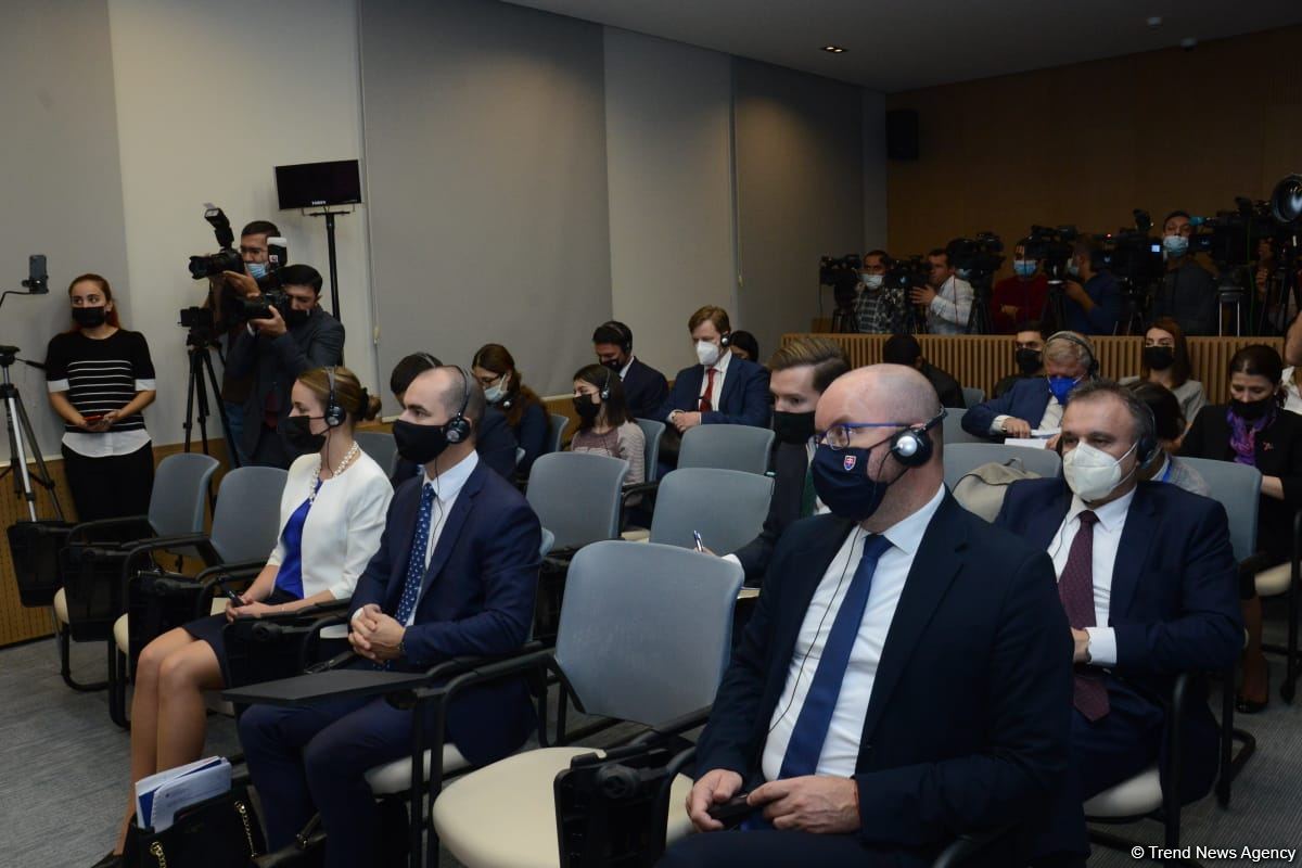 Joint press conference of Azerbaijani and Slovak FMs held in Baku (PHOTO/VIDEO)