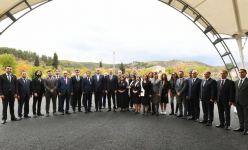 President Ilham Aliyev and First Lady Mehriban Aliyeva meet with members of Zangilan general public (PHOTO)
