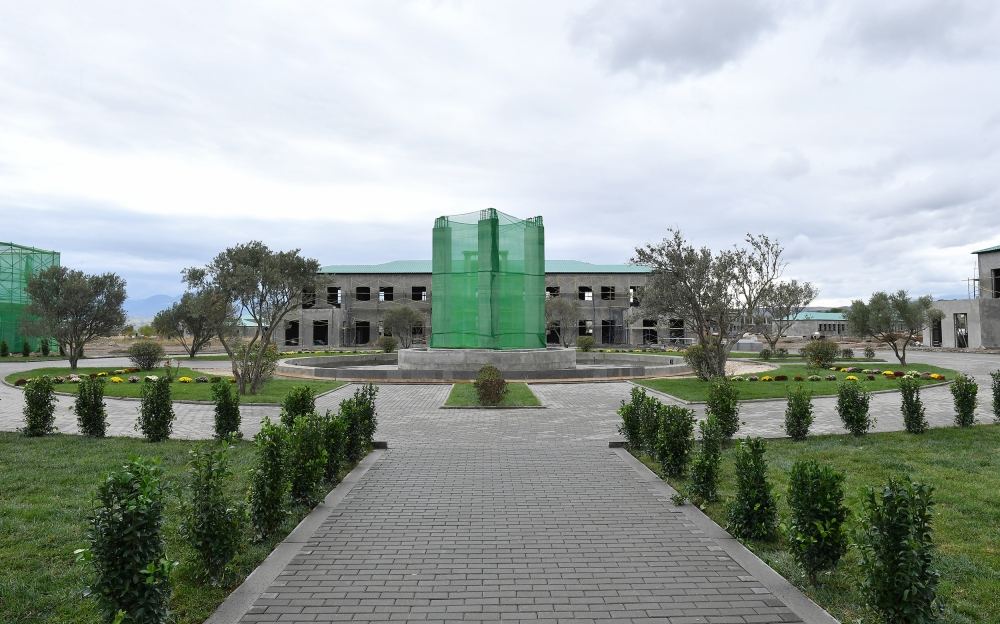 Azerbaijani president, first lady view works done under “smart village” project in Aghali village in Zangilan district (PHOTO)