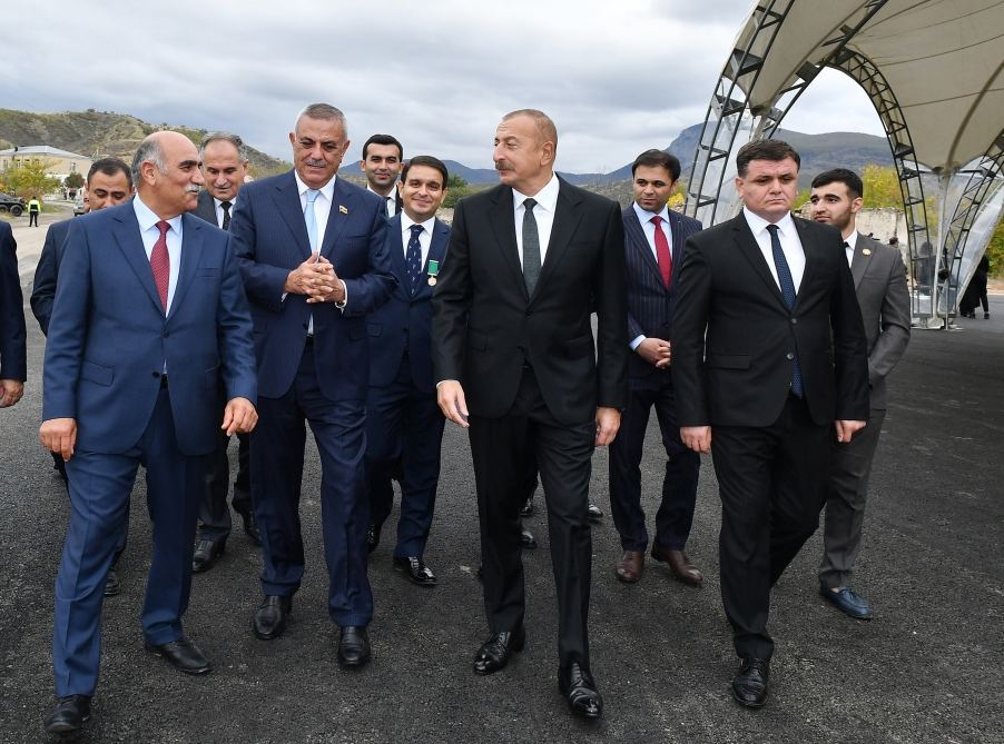 President Ilham Aliyev and First Lady Mehriban Aliyeva meet with members of Zangilan general public (PHOTO)