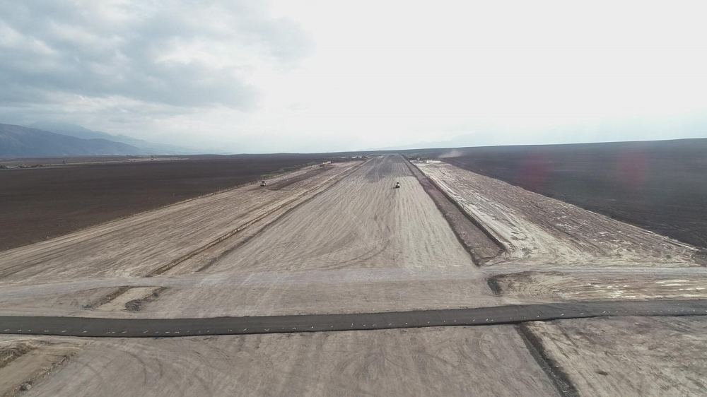 President Ilham Aliyev views progress of construction work at Zangilan International Airport (PHOTO)