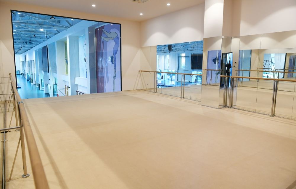 President Ilham Aliyev, First Lady Mehriban Aliyeva and their daughter Leyla Aliyeva view conditions created at new rehearsal building of National Gymnastics Arena (PHOTO)