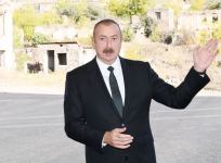 President Ilham Aliyev and First Lady Mehriban Aliyeva meet with members of general public of Gubadli district (PHOTO/VIDEO)