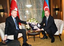 President Erdogan presents President Aliyev with 'Kharibulbul' image watch (PHOTO/VIDEO)
