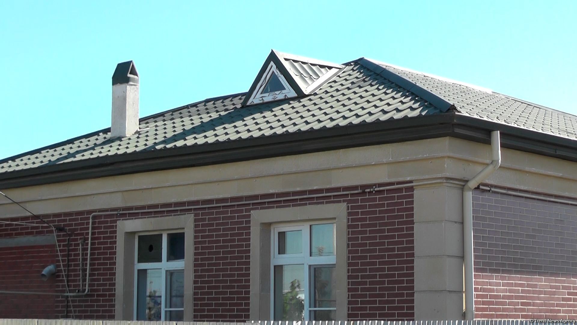 Azerbaijan talks ongoing work to restore houses damaged from Armenian shelling during Second Karabakh War - Trend TV (PHOTO)