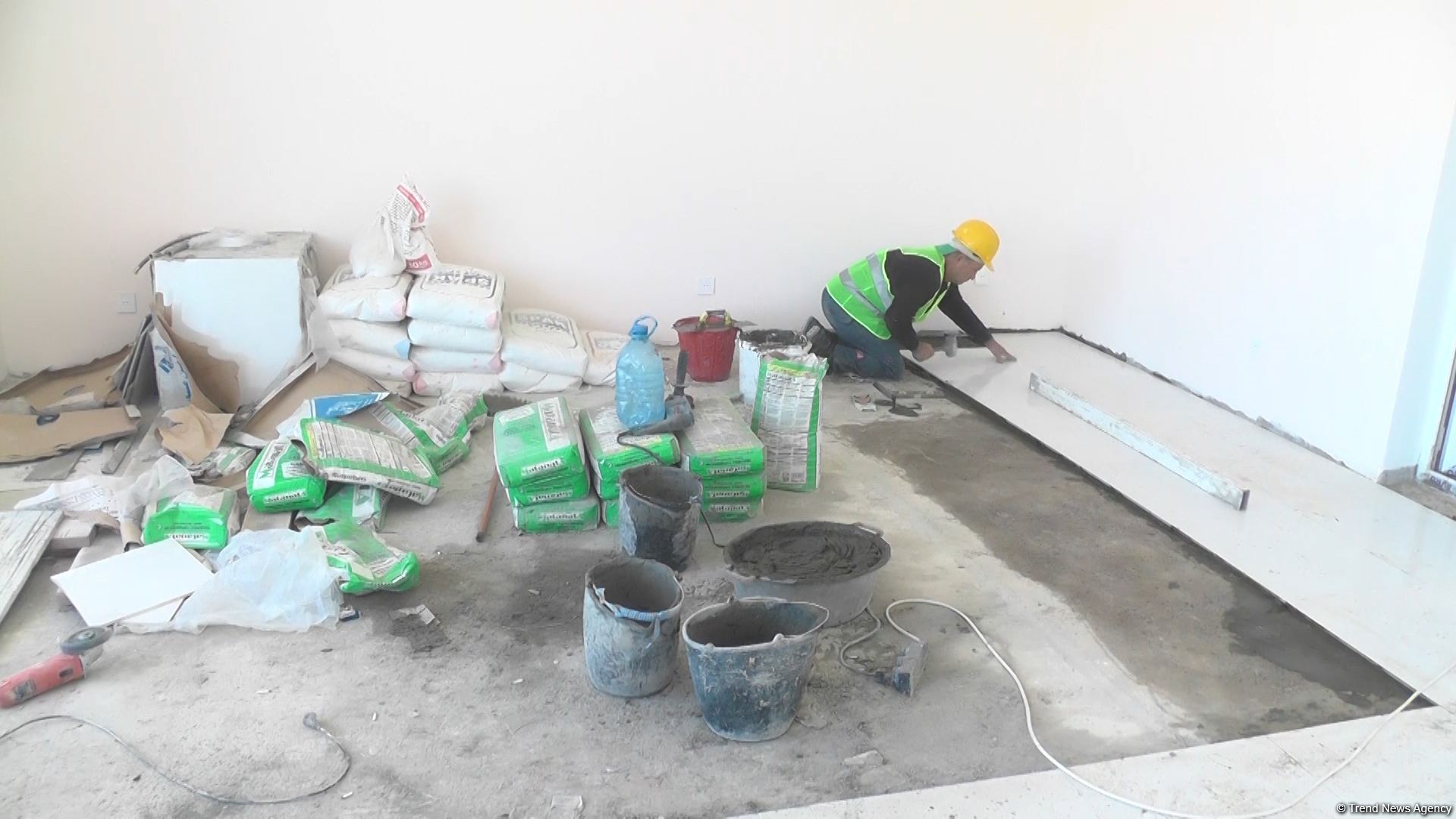 Azerbaijan talks ongoing work to restore houses damaged from Armenian shelling during Second Karabakh War - Trend TV (PHOTO)