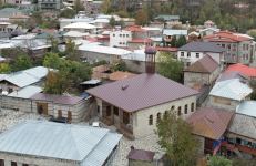 President Ilham Aliyev, First Lady Mehriban Aliyeva view reconstruction work carried out at Badoyun Mosque (FOTO)