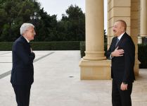 President Ilham Aliyev meets with member of Presidium of Bosnia and Herzegovina (PHOTO/VIDEO)
