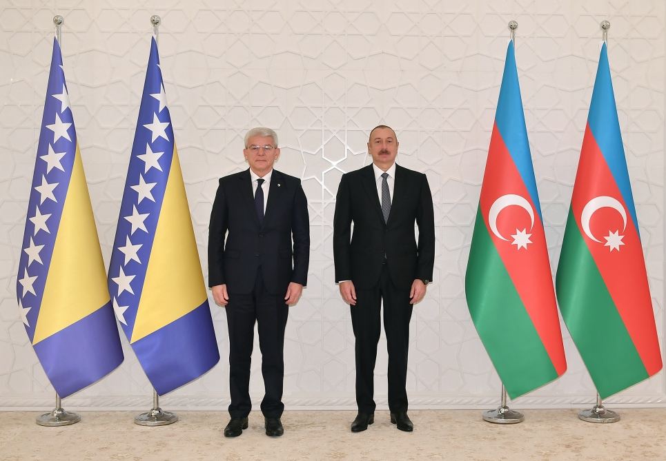 President Ilham Aliyev meets with member of Presidium of Bosnia and Herzegovina (PHOTO/VIDEO)