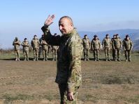 President, Commander-in-Chief of Armed Forces Ilham Aliyev makes speech in front of servicemen in Shusha (PHOTO/VIDEO)