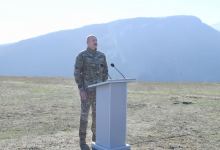 President, Commander-in-Chief of Armed Forces Ilham Aliyev makes speech in front of servicemen in Shusha (PHOTO/VIDEO)