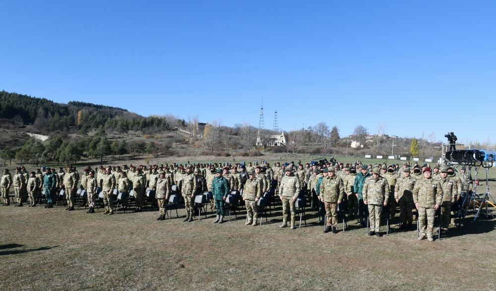 President, Commander-in-Chief of Armed Forces Ilham Aliyev makes speech in front of servicemen in Shusha (PHOTO/VIDEO)