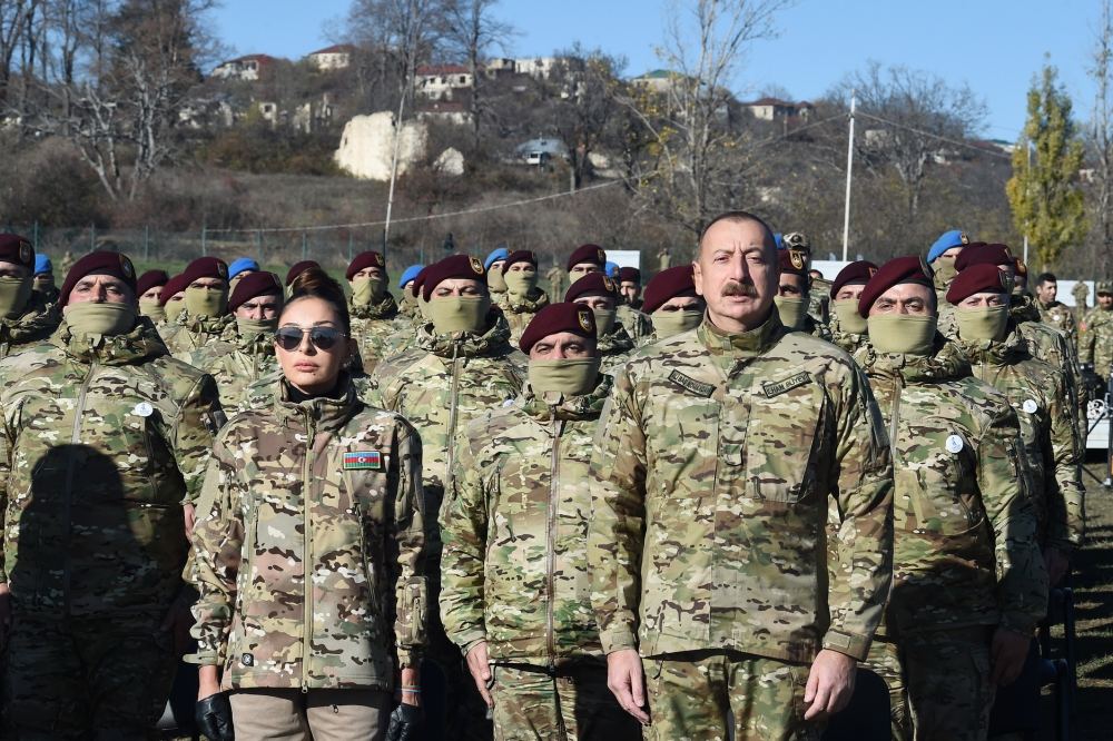 President, Commander-in-Chief of Armed Forces Ilham Aliyev makes speech in front of servicemen in Shusha (PHOTO/VIDEO)