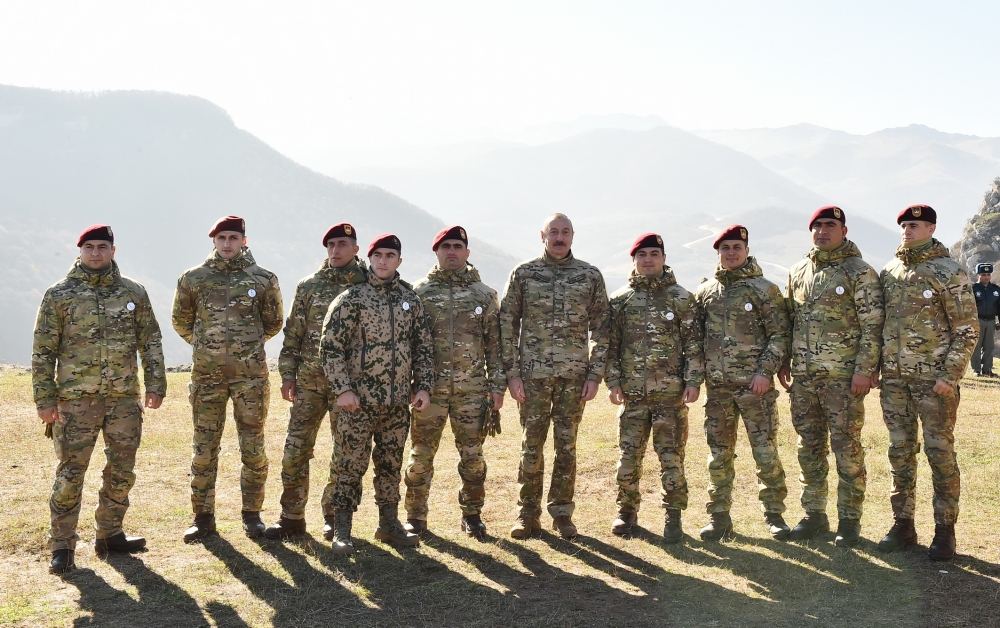 President, Commander-in-Chief of Armed Forces Ilham Aliyev makes speech in front of servicemen in Shusha (PHOTO/VIDEO)