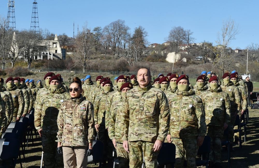 President, Commander-in-Chief of Armed Forces Ilham Aliyev makes speech in front of servicemen in Shusha (PHOTO/VIDEO)