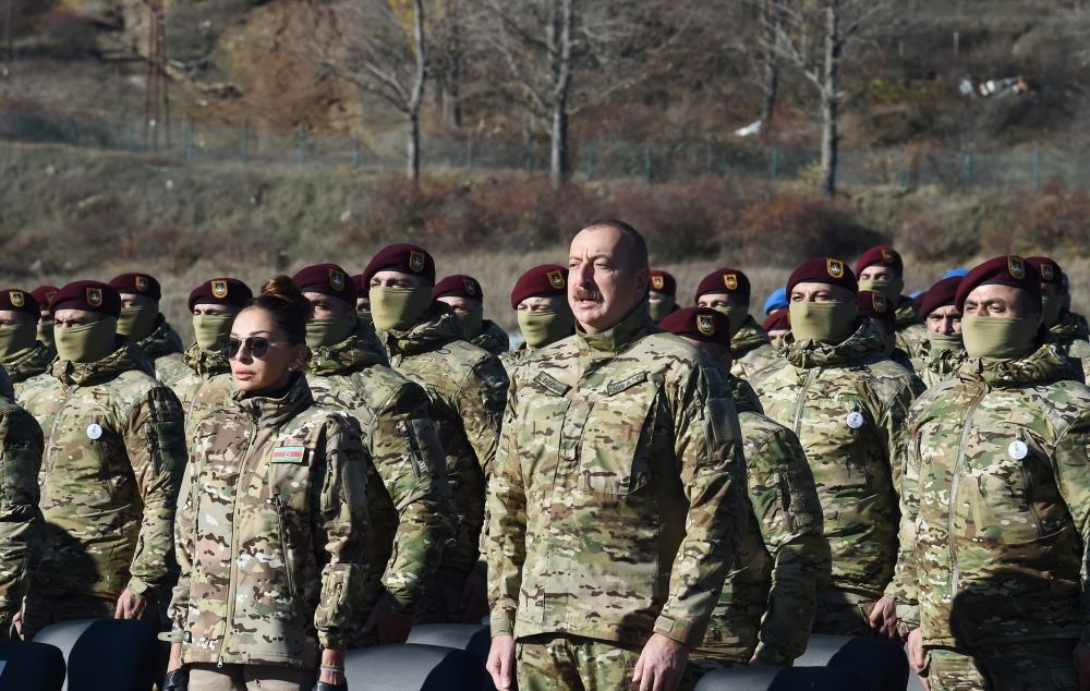 President, Commander-in-Chief of Armed Forces Ilham Aliyev makes speech in front of servicemen in Shusha (PHOTO/VIDEO)
