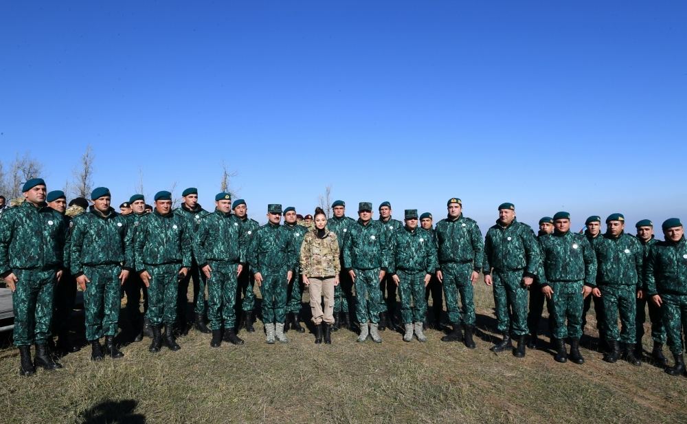 President, Commander-in-Chief of Armed Forces Ilham Aliyev makes speech in front of servicemen in Shusha (PHOTO/VIDEO)