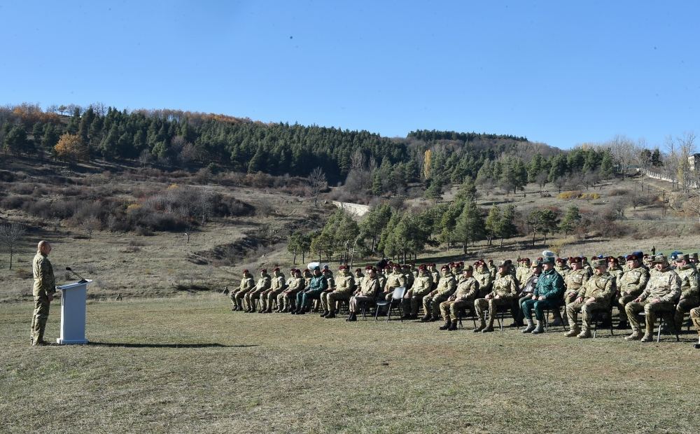 President, Commander-in-Chief of Armed Forces Ilham Aliyev makes speech in front of servicemen in Shusha (PHOTO/VIDEO)