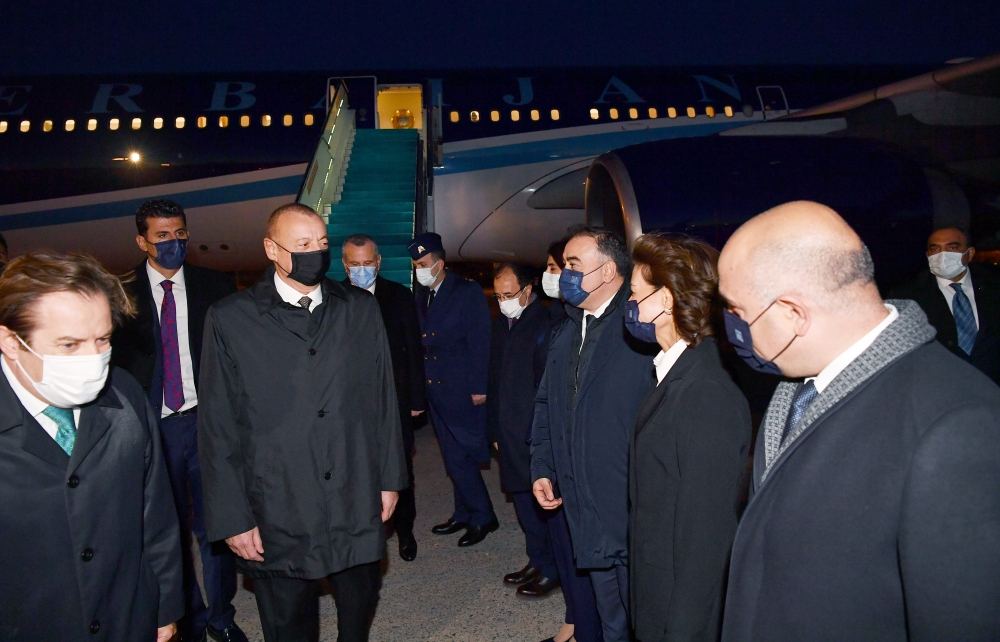 President Ilham Aliyev arrives in Turkey (PHOTO/VIDEO)