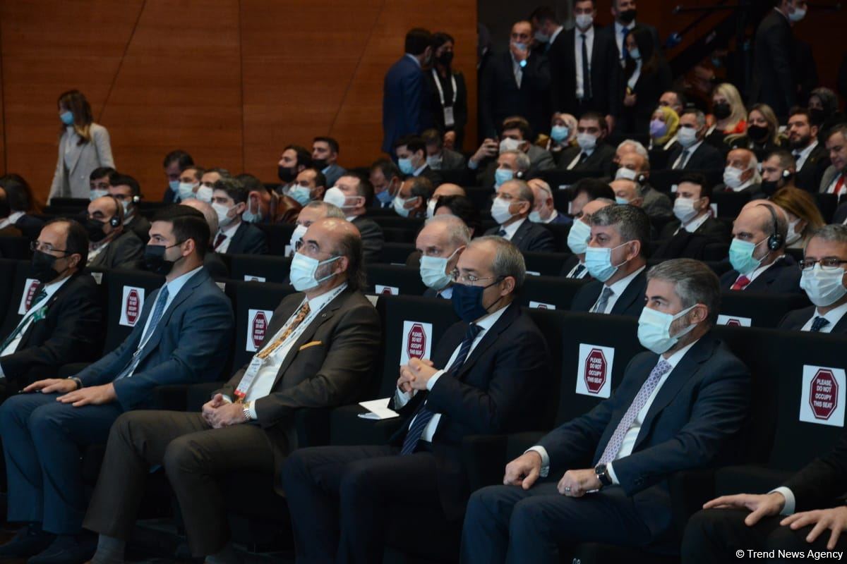 25th International Business Forum kicks off in Baku (PHOTO)
